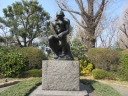 上野公園　国立西洋美術館　前庭彫刻群　ロダン作　考える人