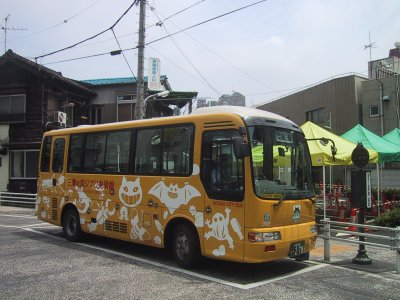 ジブリ美術館行き専用バス