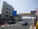 横須賀街道（国道１６号）　六浦交差点で右折、環状４号線（県道２３号）へ