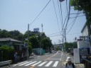 県道金沢逗子線（２０５号）　神武寺駅入口交差点で右折