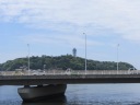 弁天橋から見える江ノ島、国道１３４号　境川に架かる片瀬橋