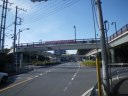 旧川越街道　第三小学校前歩道橋で東京外環を渡る