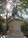 有栖川宮記念公園　広場　東側に見える有栖川宮熾仁親王の銅像