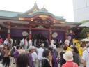 日枝神社　拝殿に還御する一之宮鳳輦