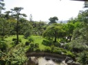 城山公園　旧吉田茂邸　玄関から見た日本庭園