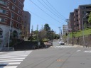  横浜駅根岸道路（市道８０号）　野毛坂交差点で右折 