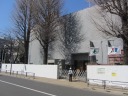 黒田清輝記念館前交差点で左折、都道神田白山線（４５２号）へ