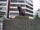 The statue of a tiger in the Shinbashi side of the Toranomon intersection 