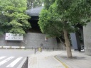 山王橋下　突き当りを右折、日枝神社下の小道を進む