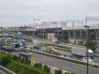 臨海橋から見た葛西臨海公園駅