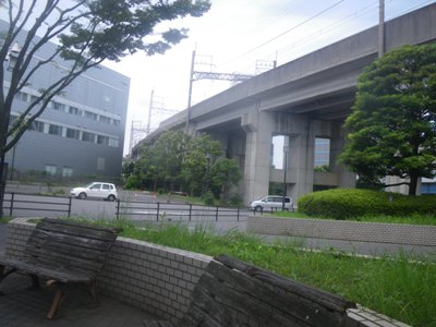 二俣新町駅前 武蔵野線高架
