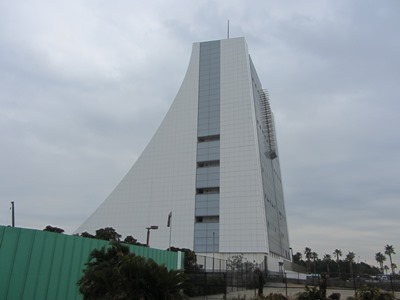 潮風公園 首都高湾岸線 換気塔