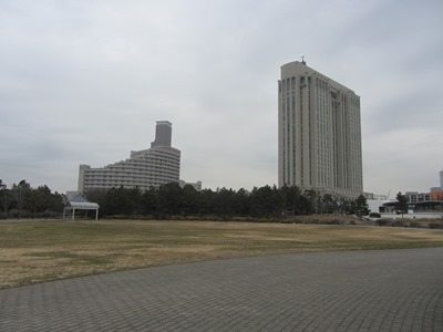 潮風公園 太陽の広場から見えるホテル群