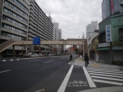 第一京浜 高輪歩道橋手前で右折すると東禅寺へ