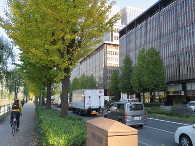日比谷通り 日比谷濠沿いを北上 帝国劇場、東京會舘