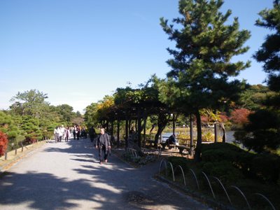 三渓園 大池沿いに北上