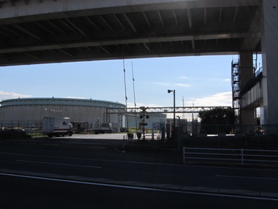 本牧通り 旧新日石(現 JX日鉱日石エネルギー)根岸製油所
