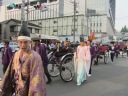 山王坂下交差点での還御風景　人力車に乗る宮司