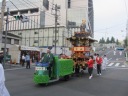 山王坂下交差点での還御風景　美少年山車