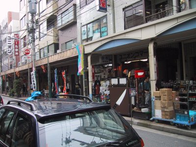 合羽橋交差点(かっぱ橋道具街)