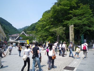 ケーブルカー 清滝駅、1号路(表参道)登山口
