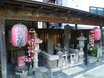 八百屋お七の墓(円乗寺)