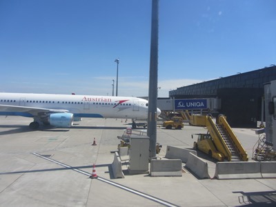 ウィーン空港 搭乗ゲート風景