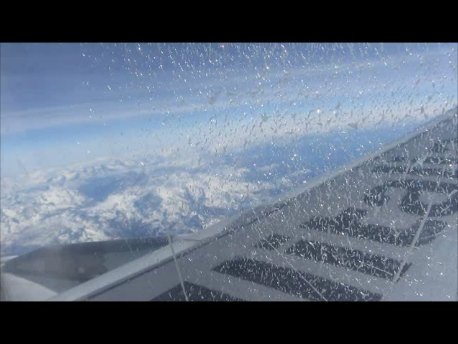 パリへの飛行機からの風景(アルプス上空)