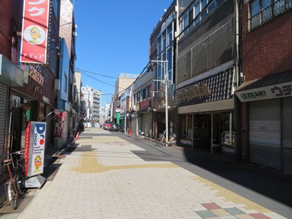 いろは会商店街を東進