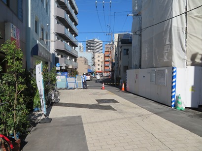 いろは会商店街を東進