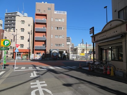 浅草警察署 日本堤交番角で右折、吉野通りを南下