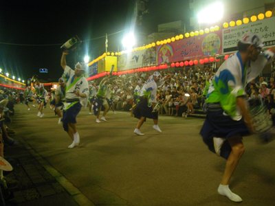 阿波踊り 南内町演舞場 日立連・まんじ連