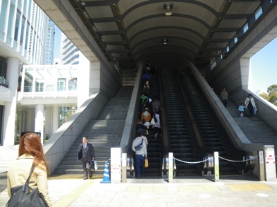 桜木町駅 ランドマークタワー連絡エスカレーター