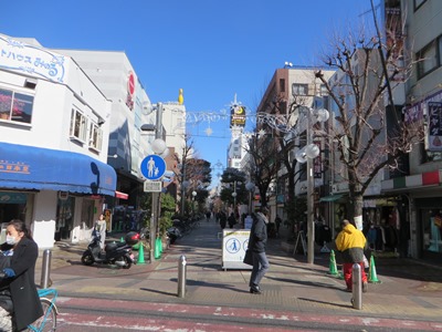 イセザキモールを北上 3丁目商店街