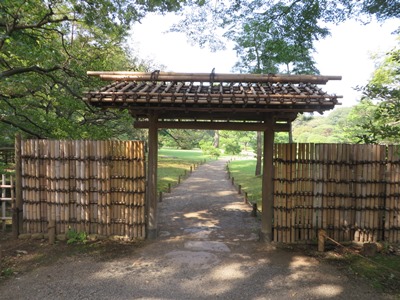 六義園 内庭から出汐湊へ