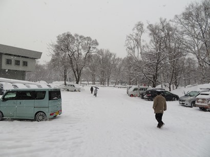 北海道大学 札幌キャンパス 道なりに少し進むとクラーク会館