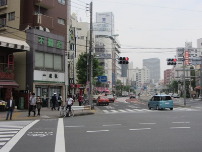 言問通り 根岸一丁目交差点