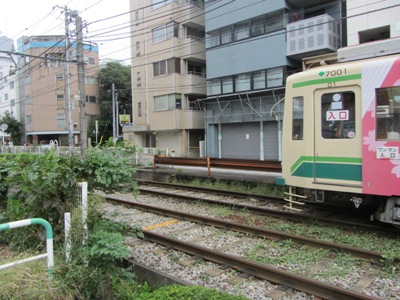 都電荒川線沿いに北上