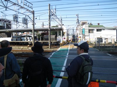 東武東上線 北池袋駅前 踏切