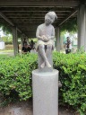 吉倉公園 芥川龍之介の小説「蜜柑」の碑
