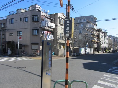 永代河岸通り 巽橋を渡り右折