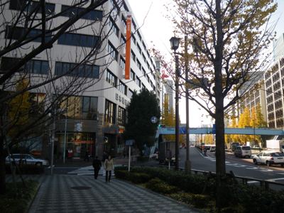 昭和通り 江戸橋南交差点で左折