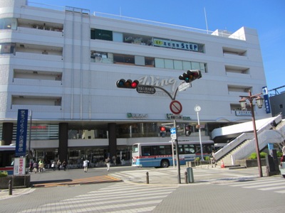 京急久里浜駅前交差点 ウイング久里浜