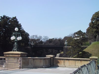 The Nijuubashi bridge