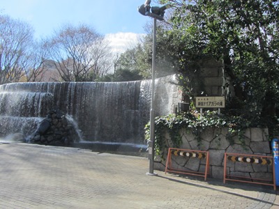 新宿中央公園 新宿ナイアガラの滝